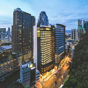 Santa Grand Signature Hotel